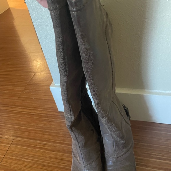 Size 9 light brown below the knee boots with buckle detail - Picture 6 of 10